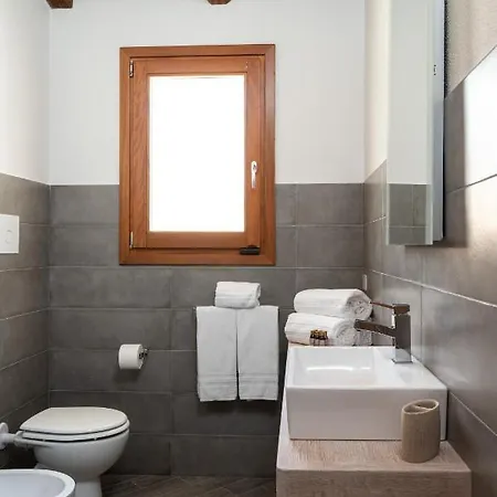 Coro E Bentu & View San Teodoro (Sardinia)