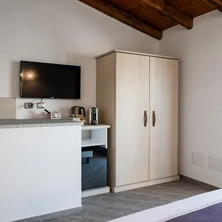 Pensjonat Coro E Bentu & View 4*
